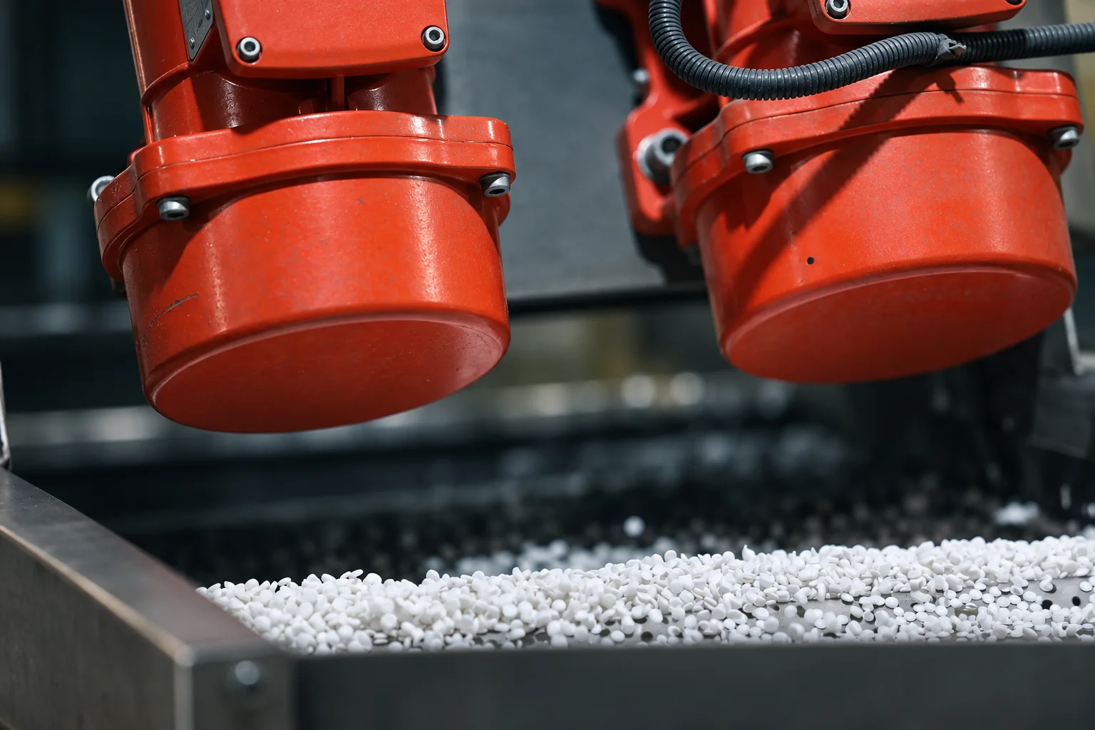 Equipamiento de producción y resina recuperada en IG Plast